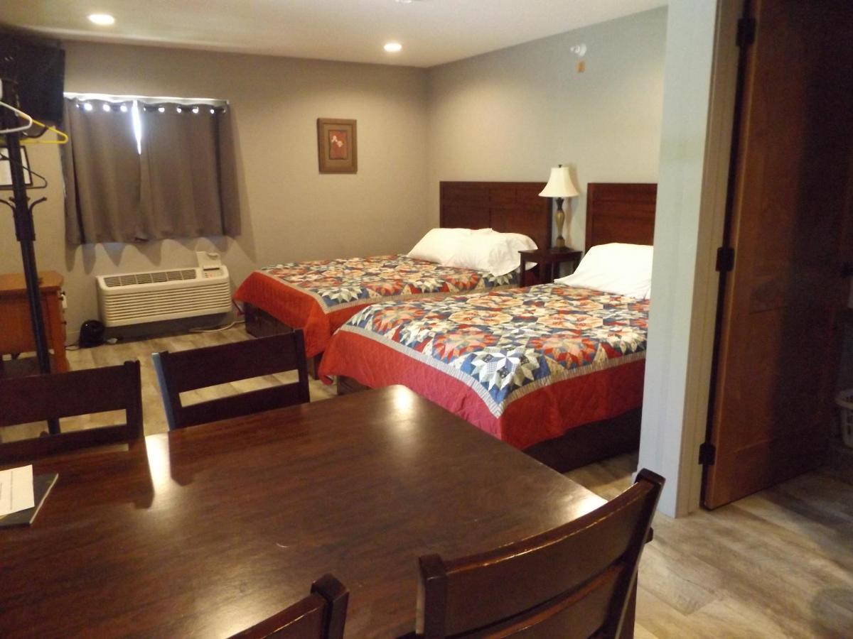 Big Spirit Resort Spirit Lake 外观 照片