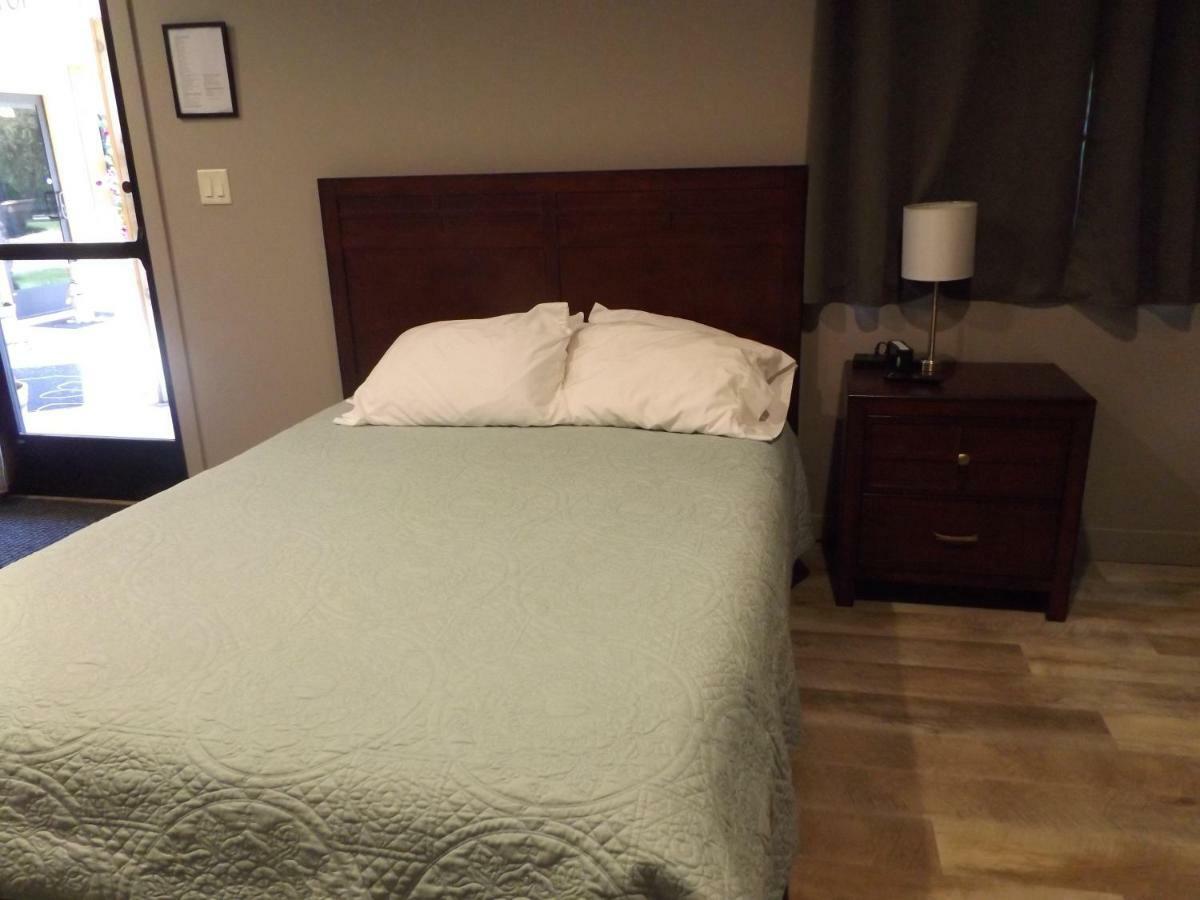Big Spirit Resort Spirit Lake 外观 照片